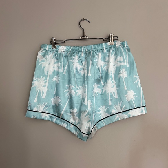 Kirklands Light Blue Palm Print Pajama Set for wedding - Picture 6 of 6